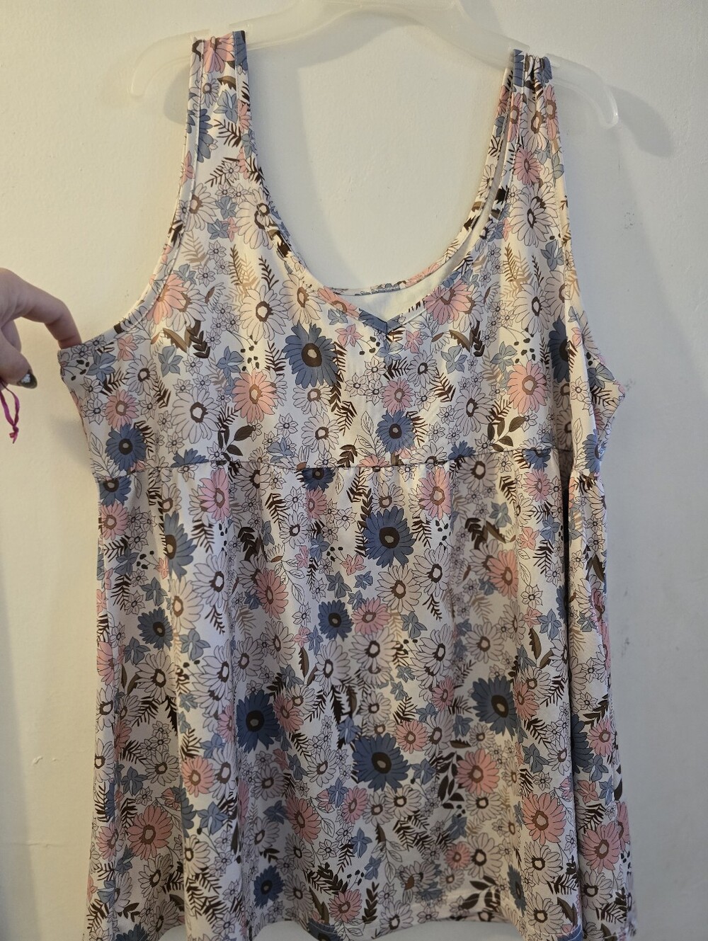 Pink And Blue Floral Sleeveless Scoop Neck Tank Top from Shein
